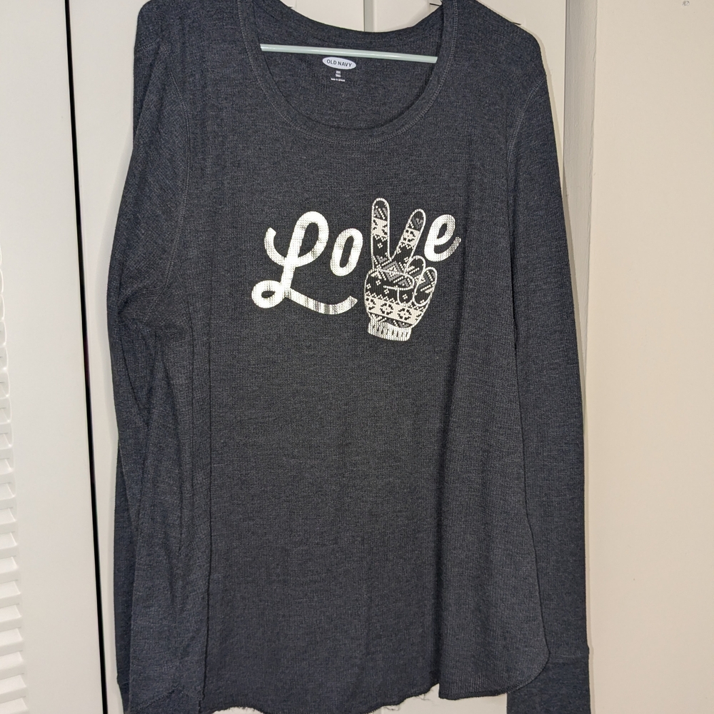 Old Navy Dark Gray Long Sleeve 'Love' Graphic Tee with Peace Sign